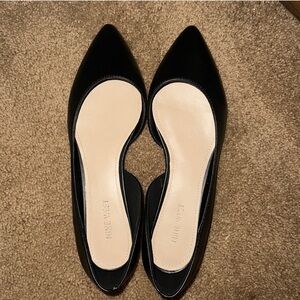 NWT NINE WEST NWT BLACK LEATHER FLATS SIZE 8.5